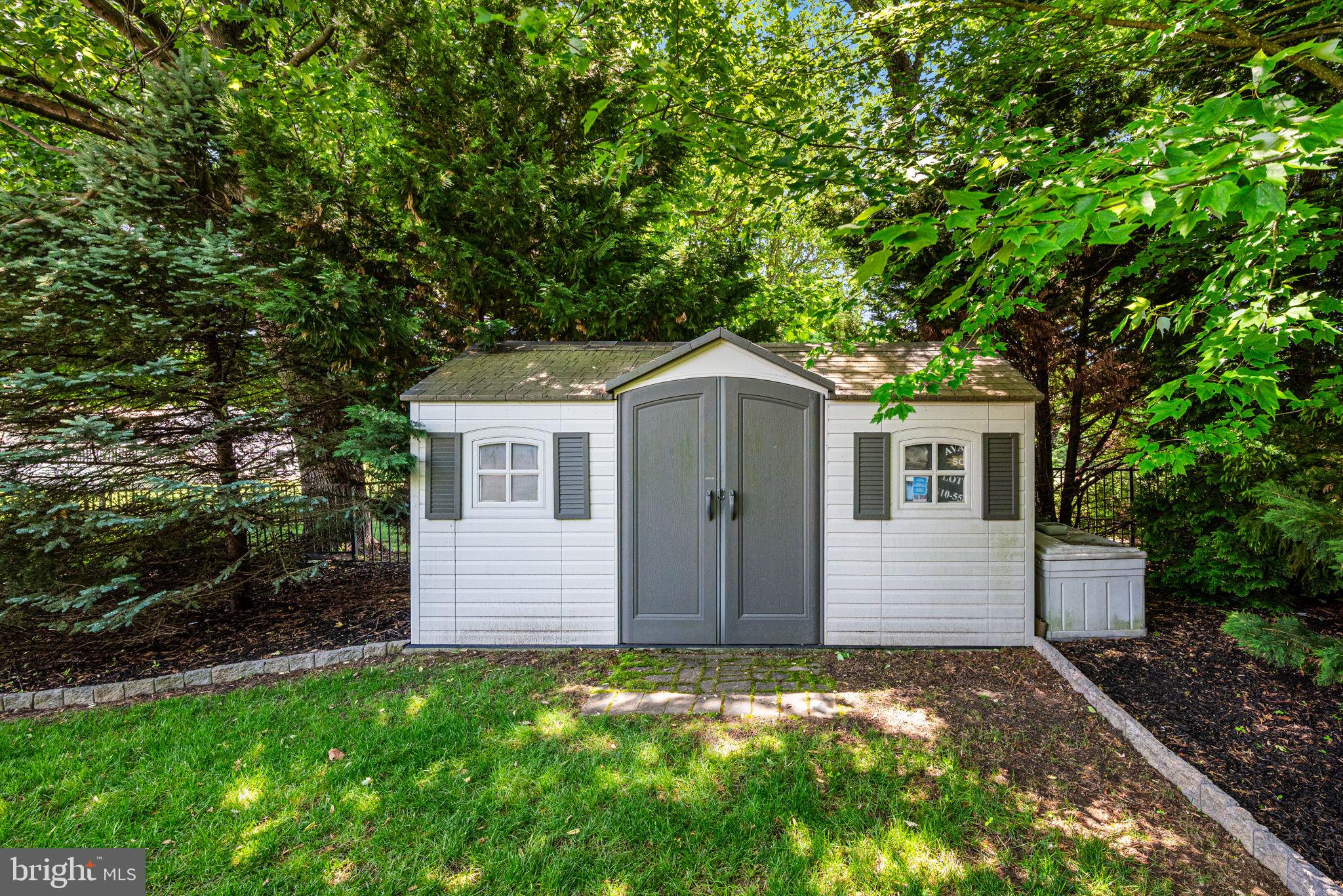 3219 SARUM FARM LANE