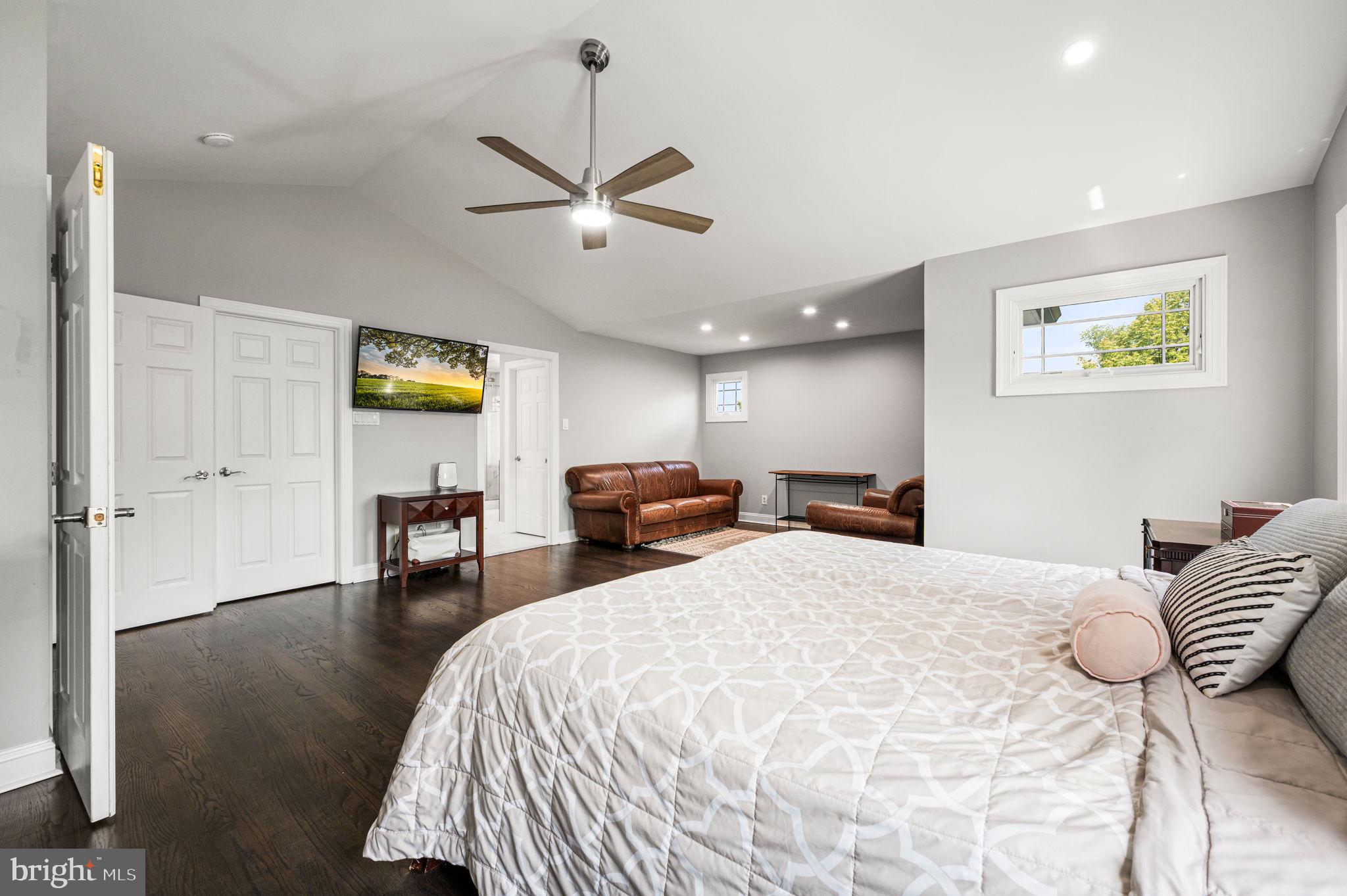 3219 SARUM FARM LANE