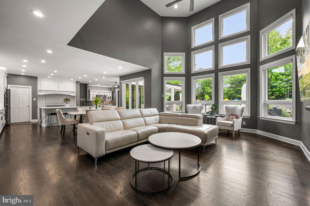 3219 SARUM FARM LANE