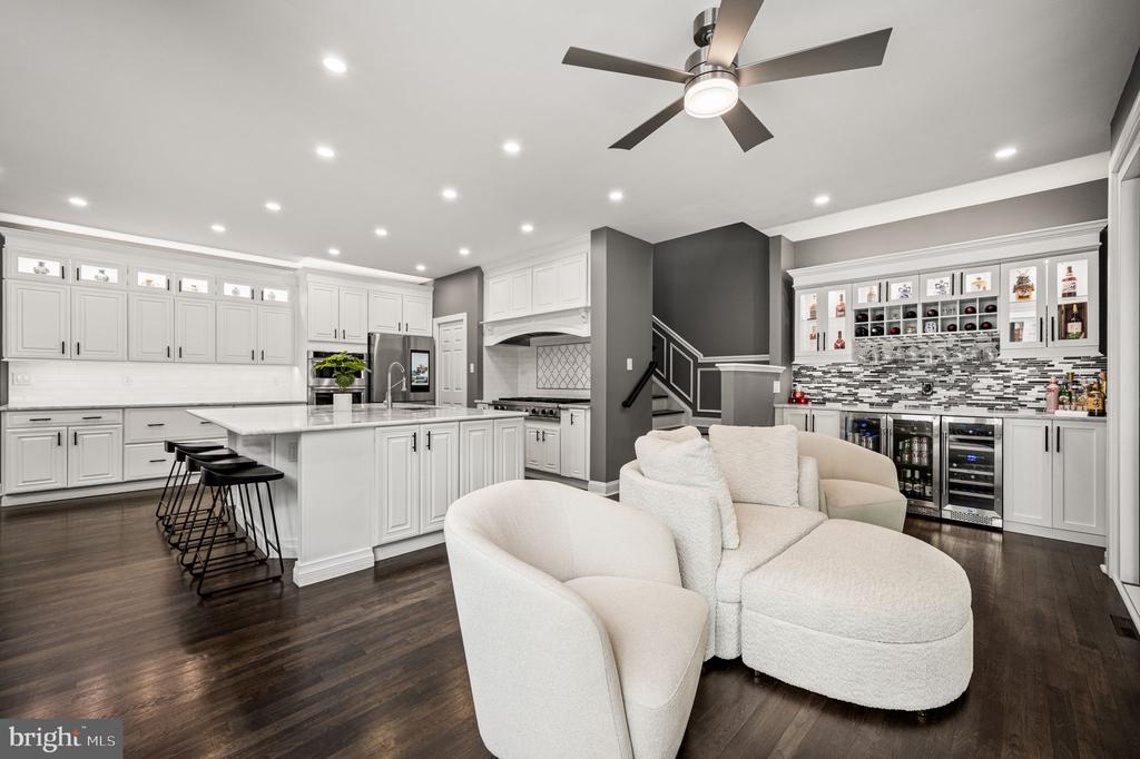 3219 SARUM FARM LANE