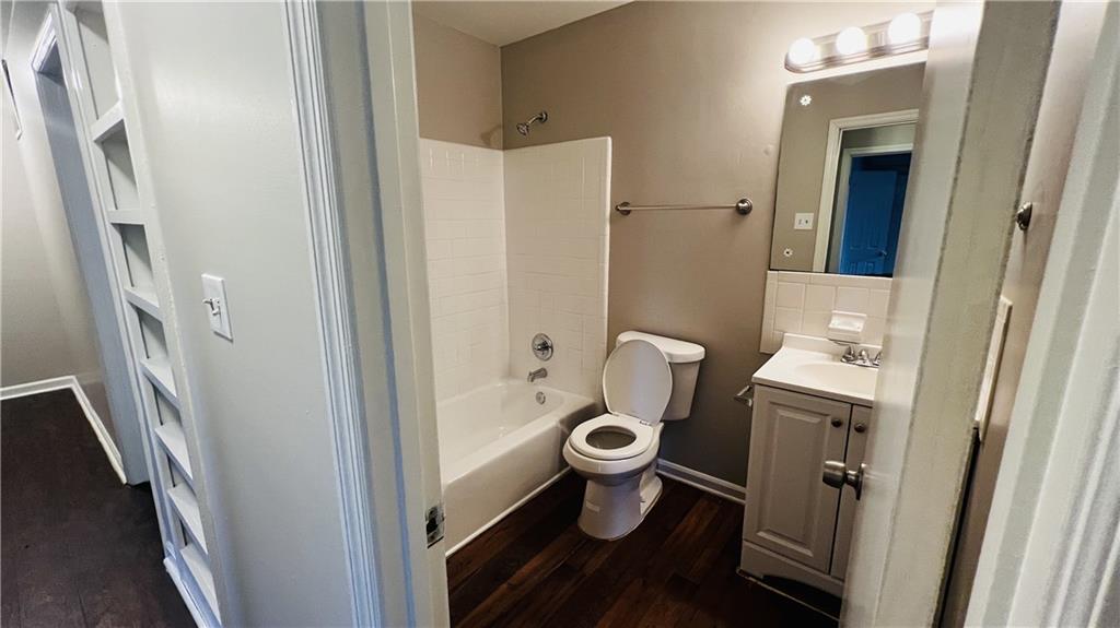 1610 Whisperwood Trail