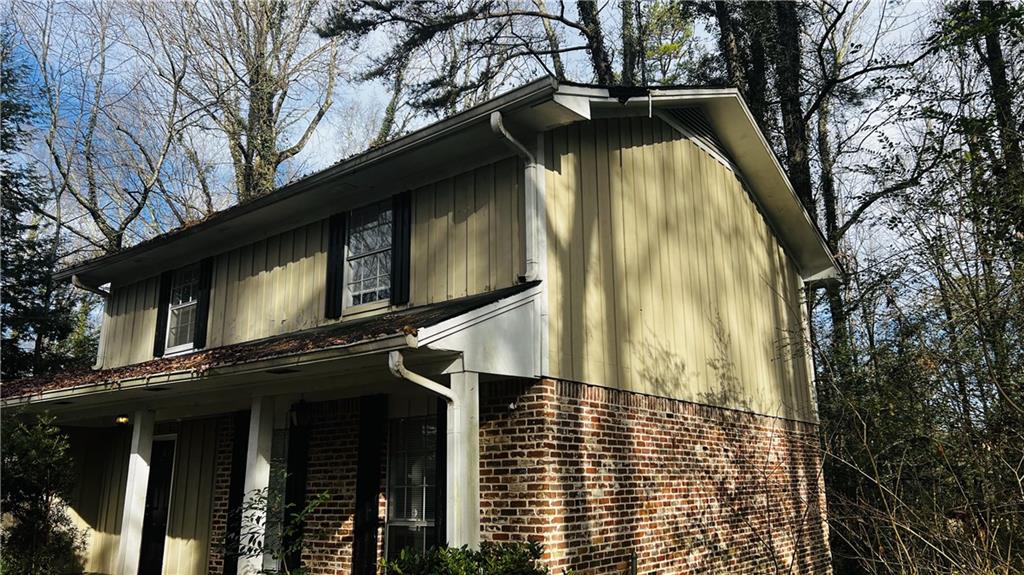 1610 Whisperwood Trail