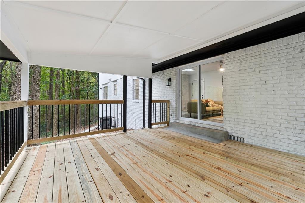 1610 Whisperwood Trail