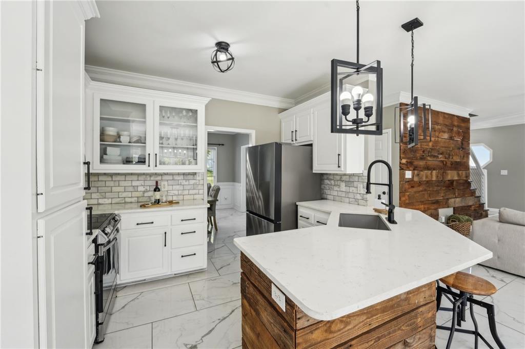 1961 Flowering Drive