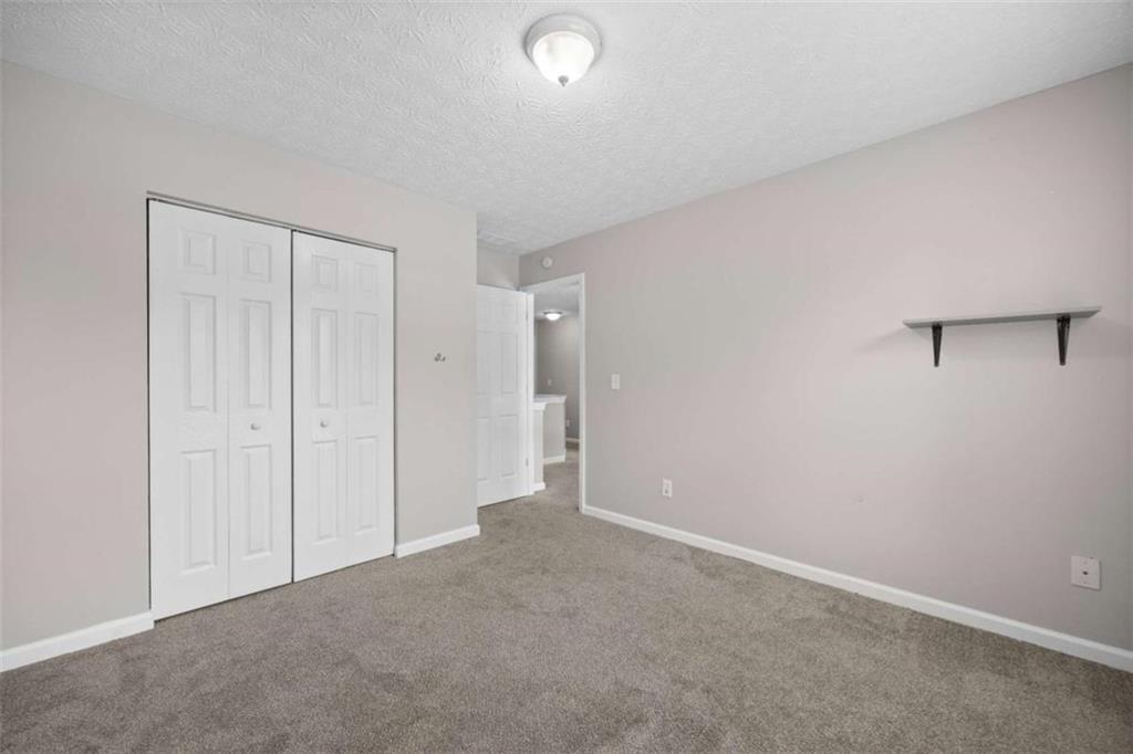 2206 Gleaton Trace Way