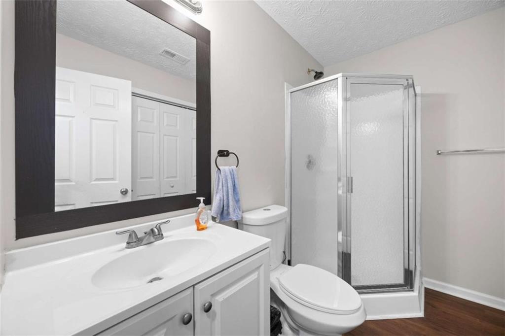 2206 Gleaton Trace Way