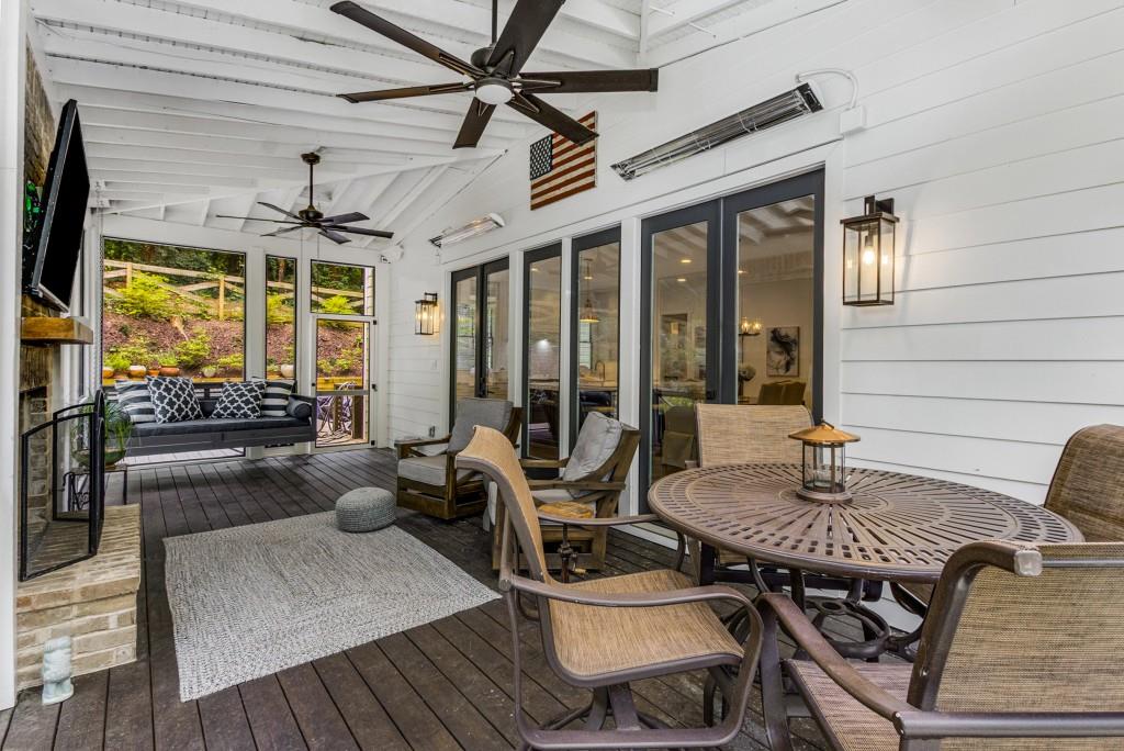 1461 Bubbling Creek Road NE