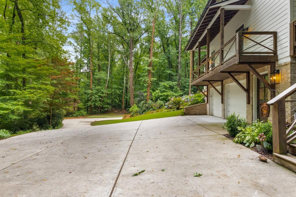 1461 Bubbling Creek Road NE