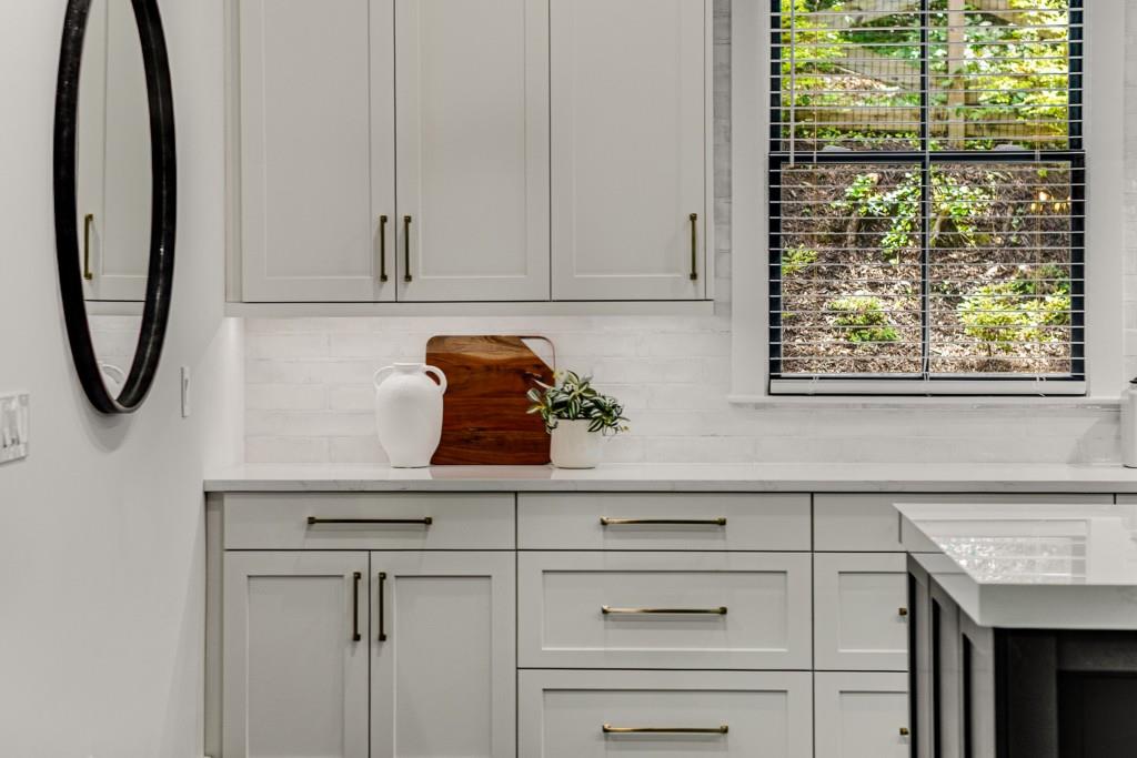 1461 Bubbling Creek Road NE