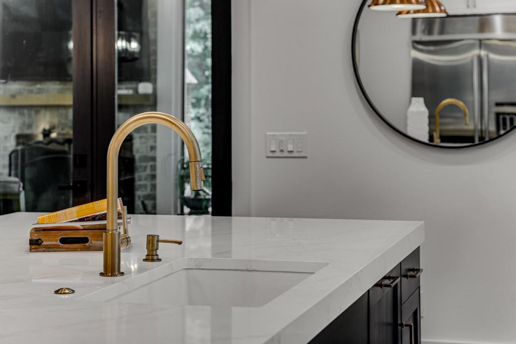 1461 Bubbling Creek Road NE