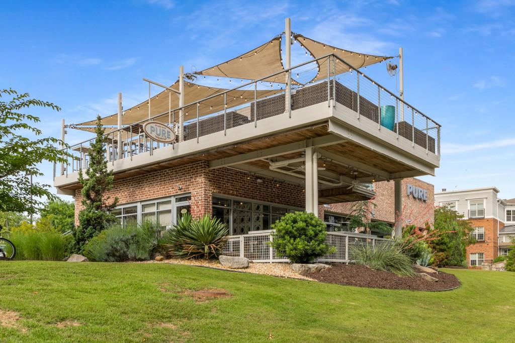 1461 Bubbling Creek Road NE