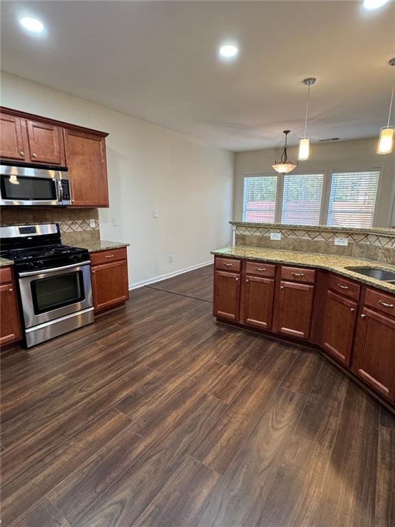 1075 HARVEST BROOK Way