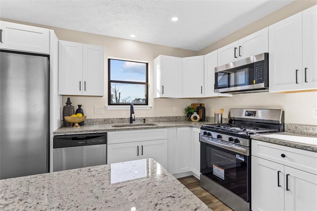 747 Briarwood Road SW