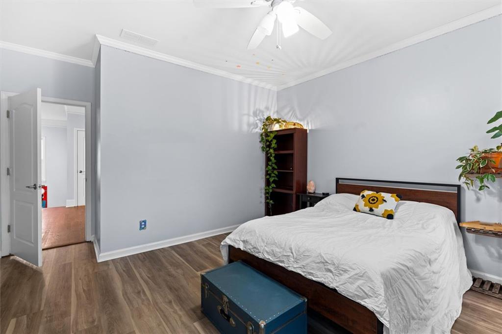 3089 Frazier