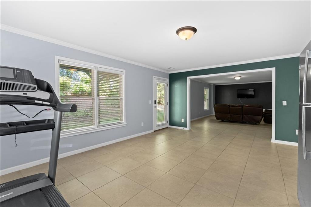 3089 Frazier
