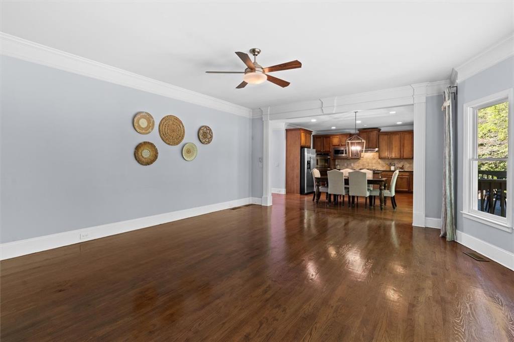 3089 Frazier