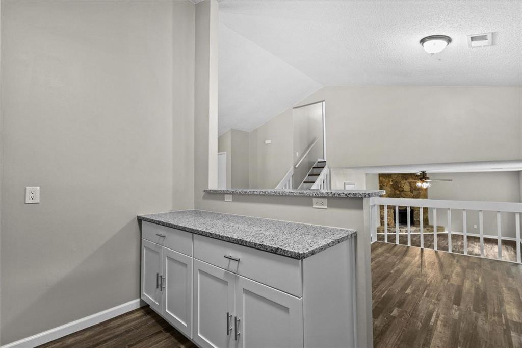1055 Chapman Lane