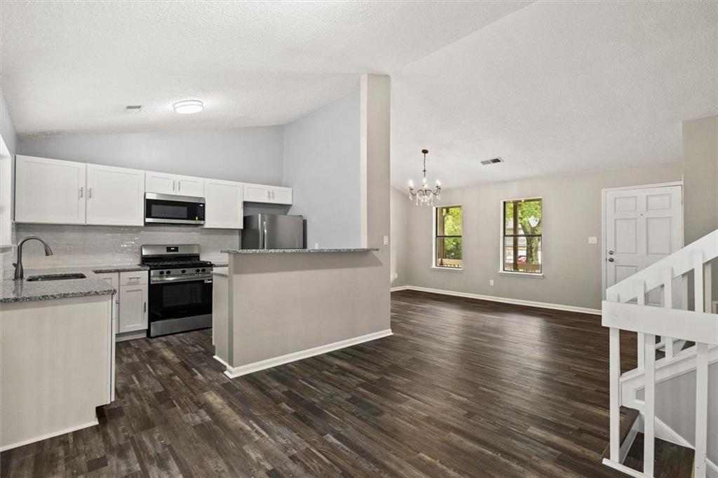 1055 Chapman Lane