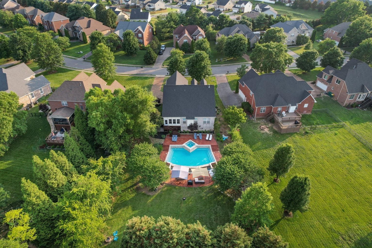 1013 St Hubbins Dr