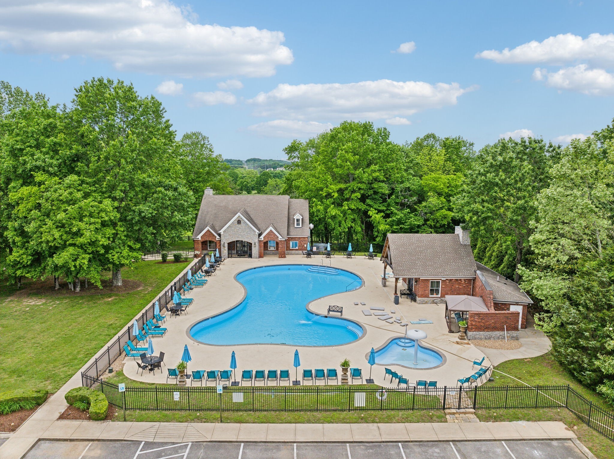 5120 High Park Hill Dr