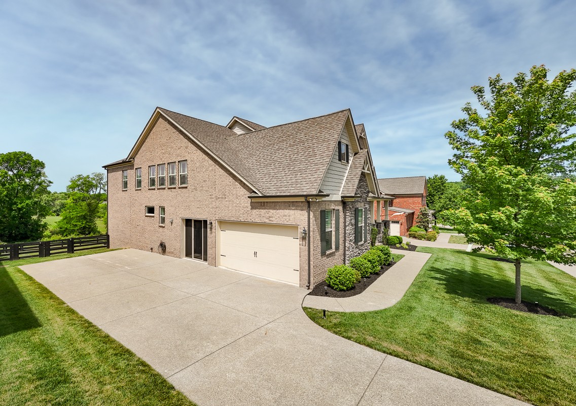 6681 Edgemore Dr
