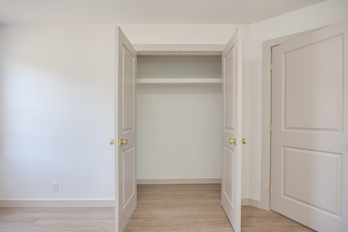 1707 Hillsboro Rd