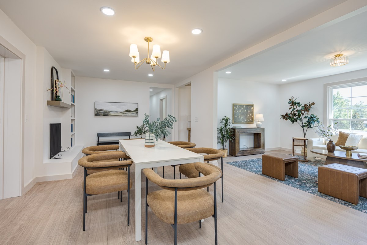 1707 Hillsboro Rd