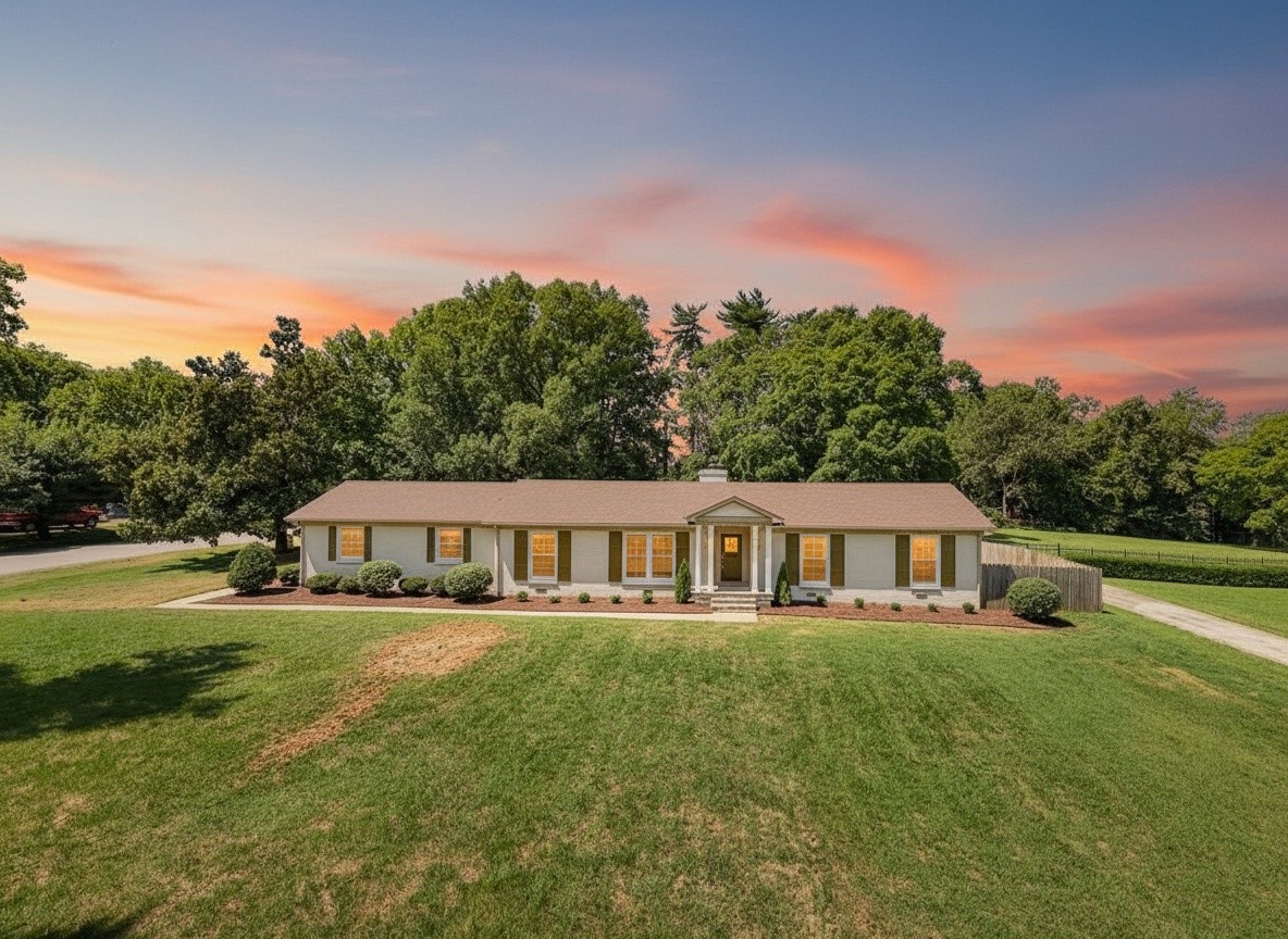 1707 Hillsboro Rd