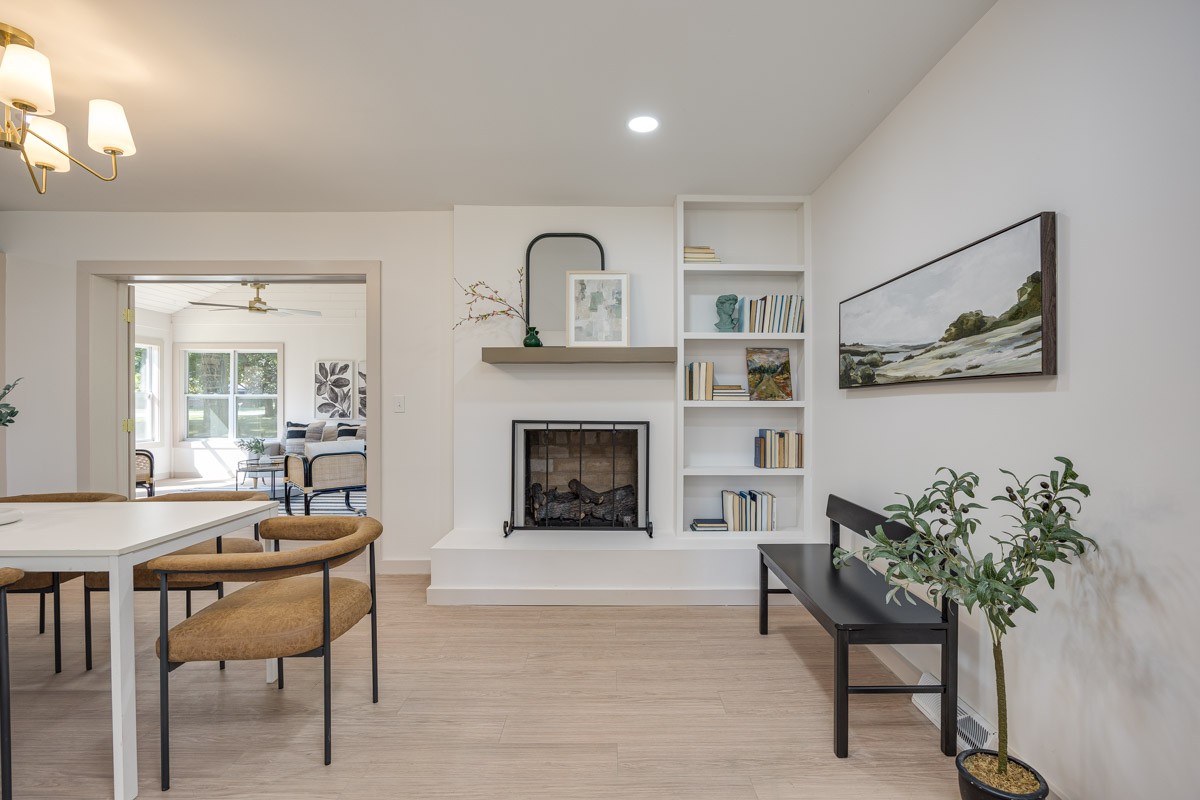 1707 Hillsboro Rd