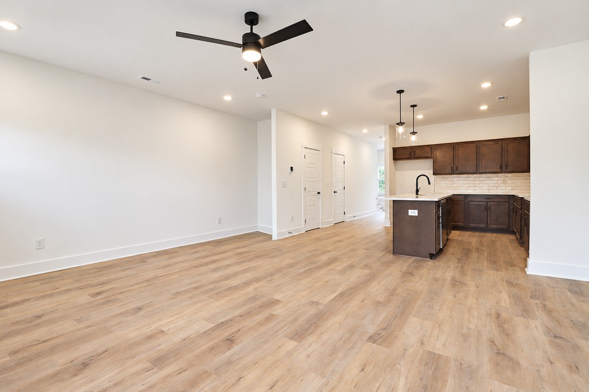 120 Riva Ridge Unit: 2