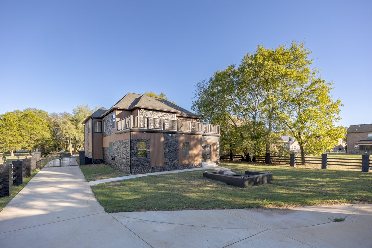 2959 Emery Rd