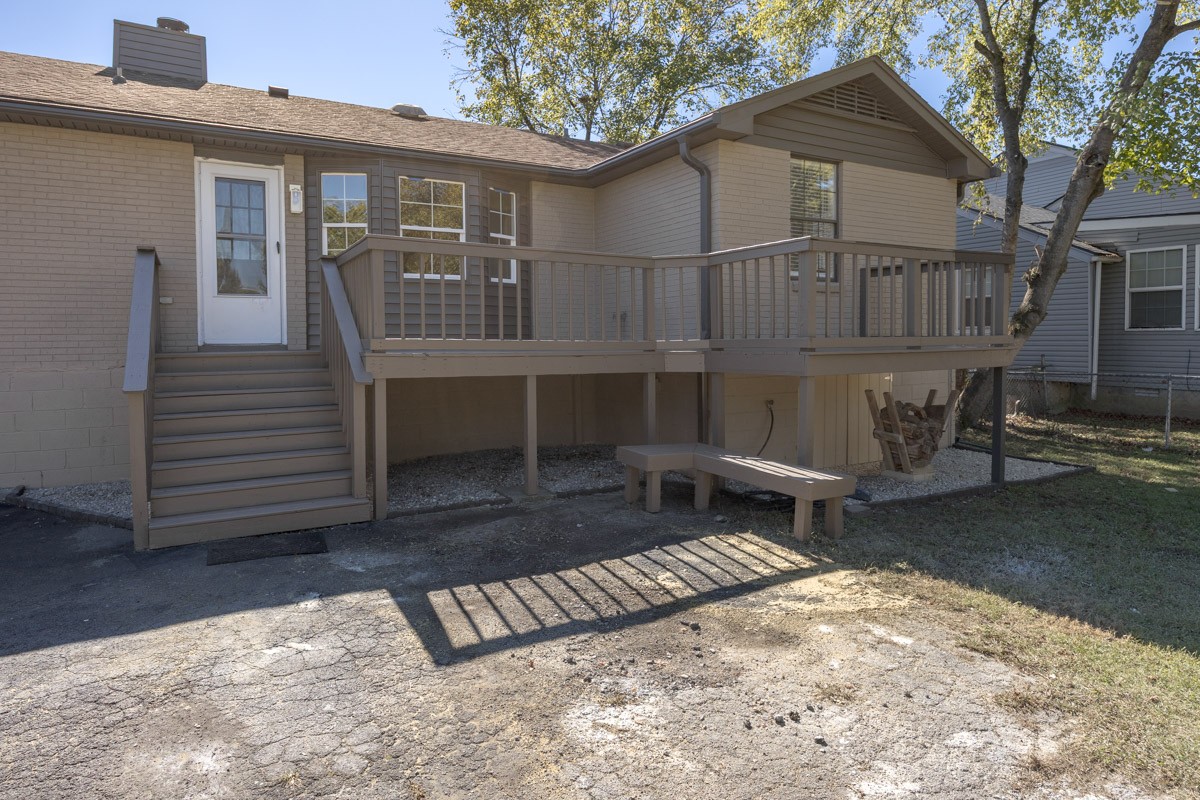 2529 McGinnis Dr