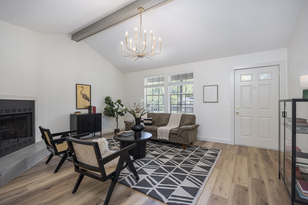 2529 McGinnis Dr