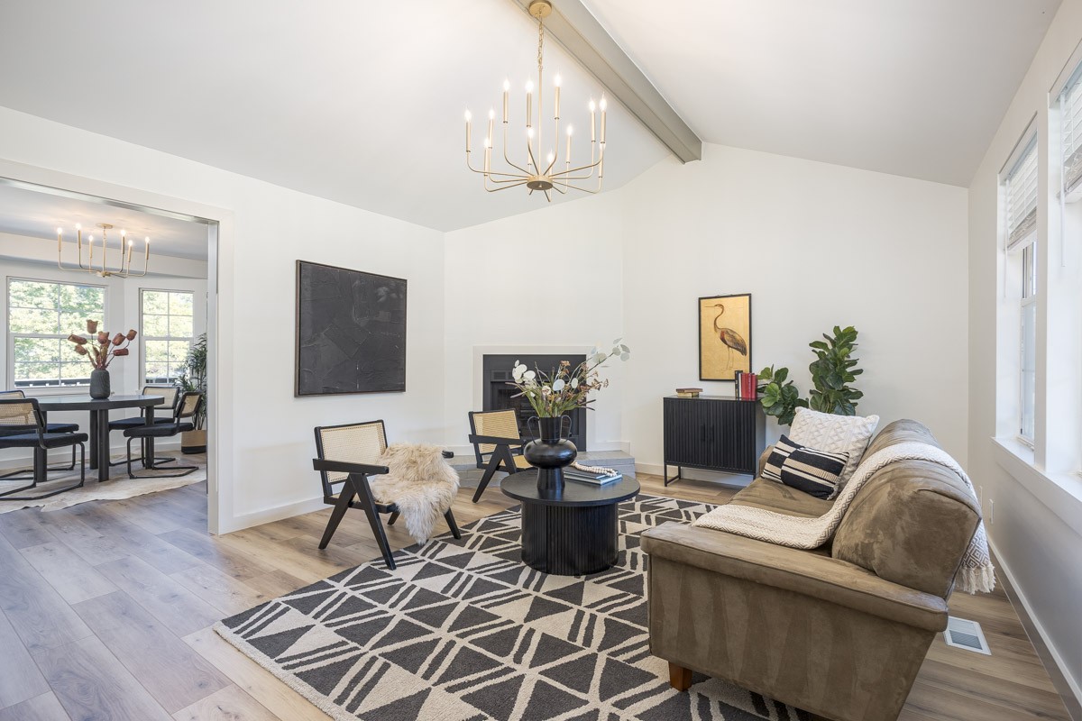 2529 McGinnis Dr