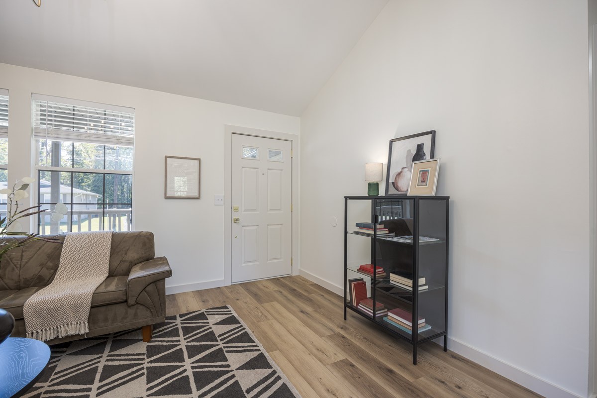 2529 McGinnis Dr