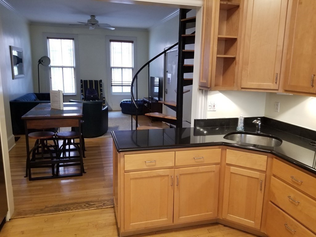 38 Hanson St #Duplex