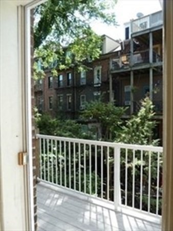 38 Hanson St #Duplex