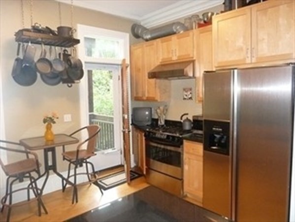 38 Hanson St #Duplex