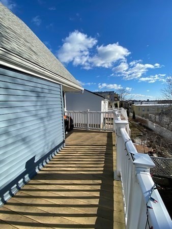 44 Gladstone St # 1