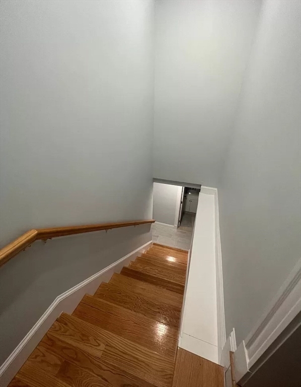 44 Woodward St # 1