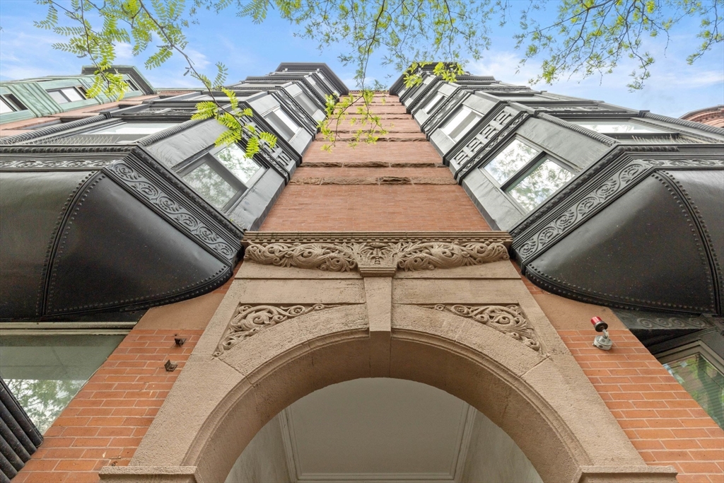 31 Massachusetts Ave # 4 Unit: 4-4