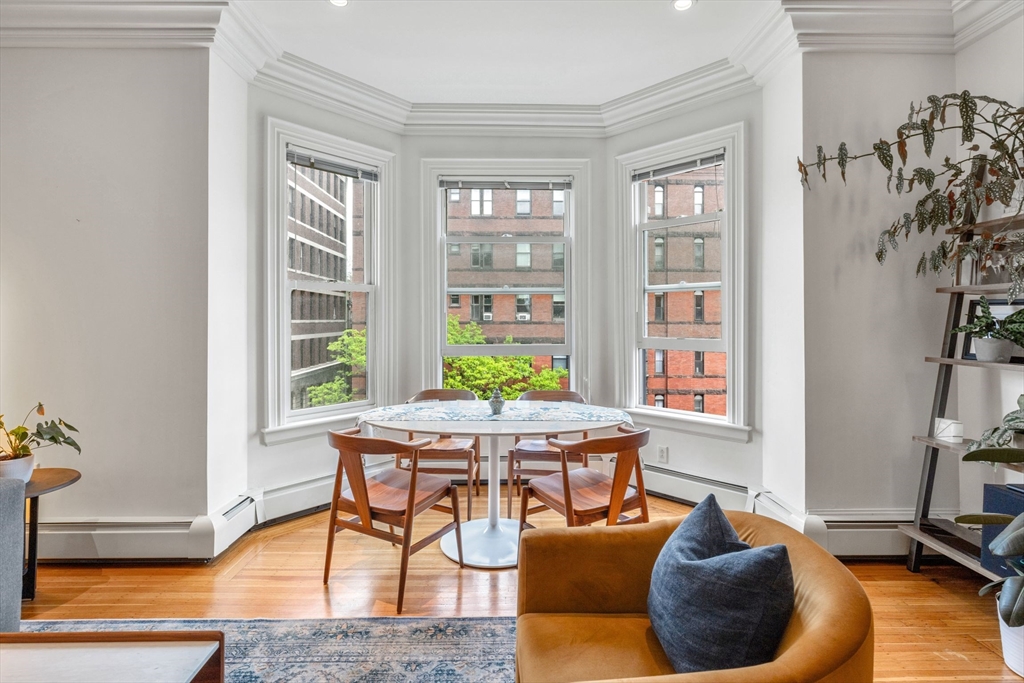 31 Massachusetts Ave # 4 Unit: 4-4