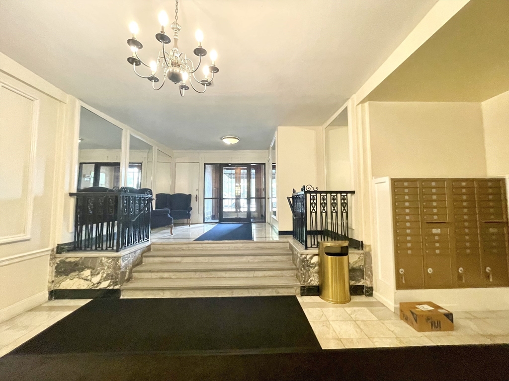 464 Commonwealth Ave # 38