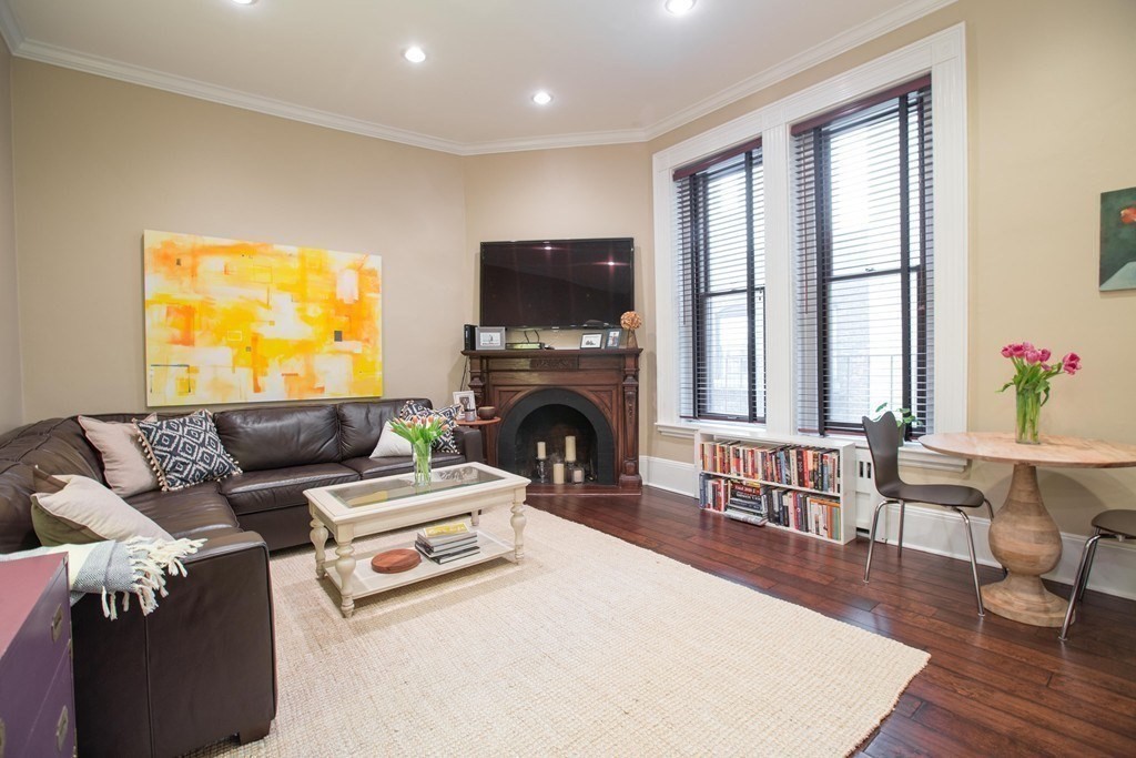 271 Dartmouth Street # 4D
