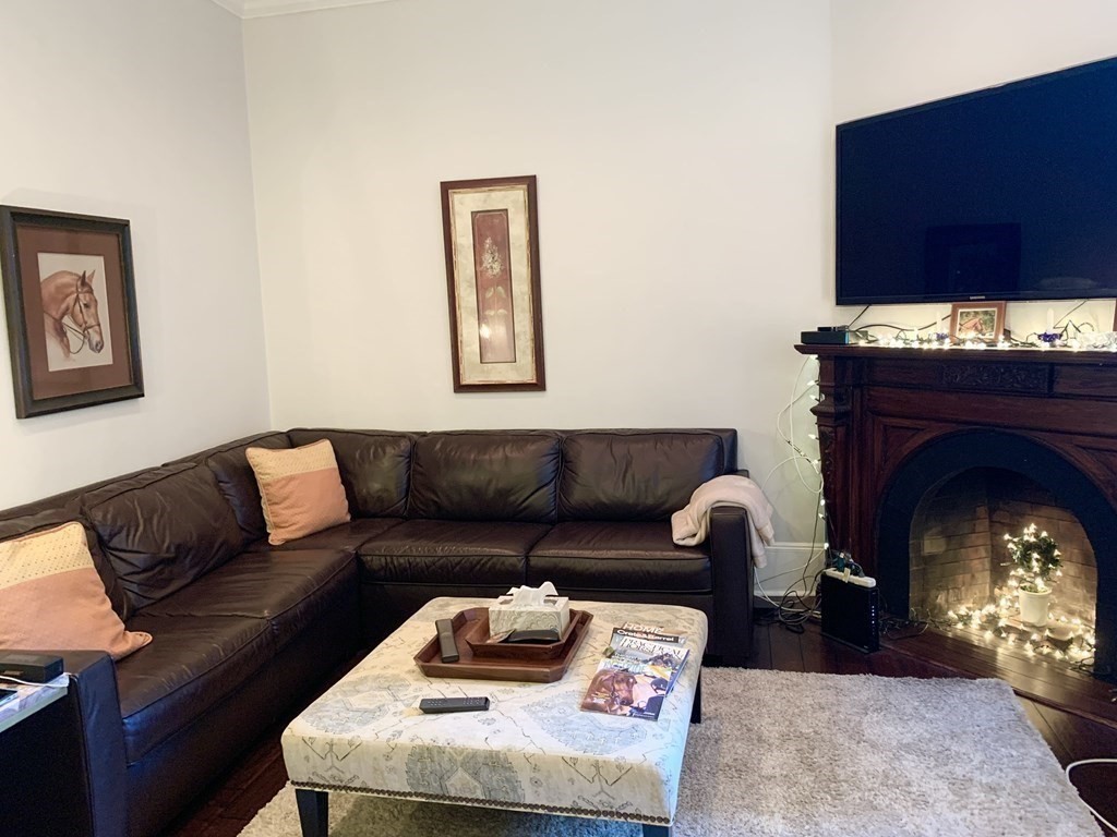 271 Dartmouth Street # 4D