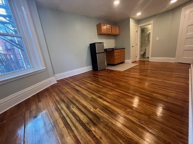 302 Newbury # 9