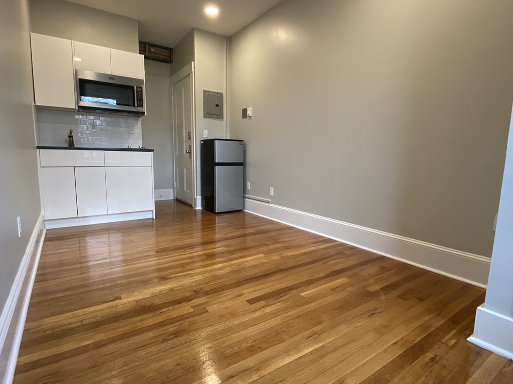 399 Marlborough # 11