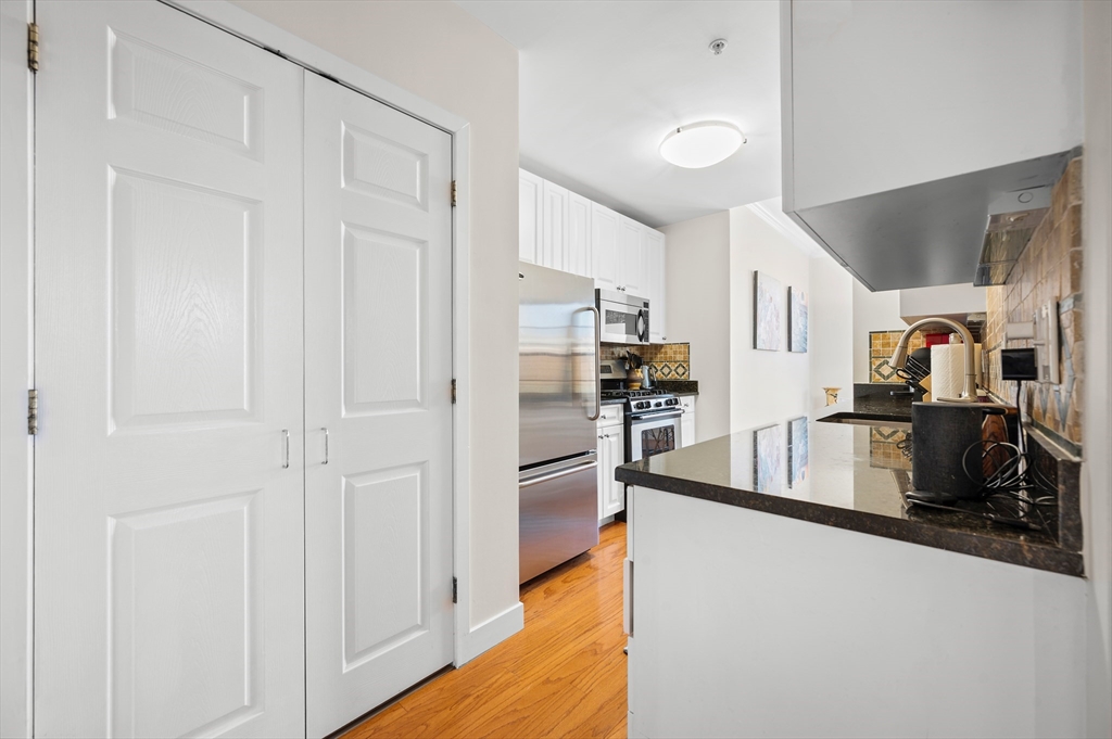 519 Harrison Avenue # D613