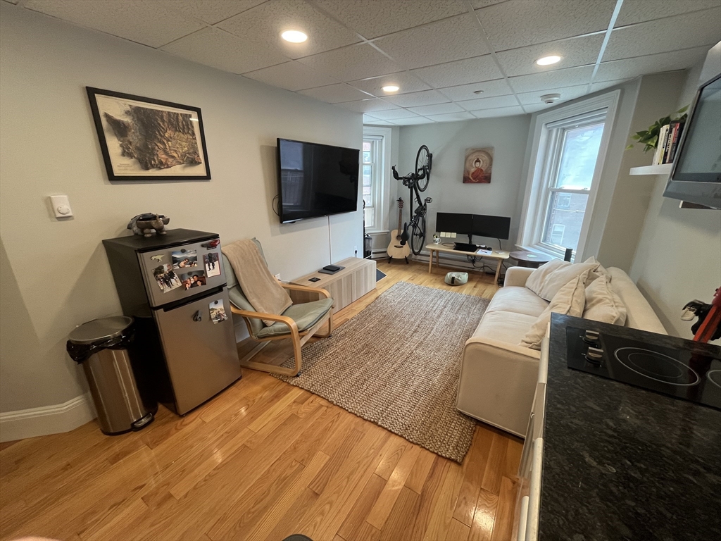 302 Newbury # 13