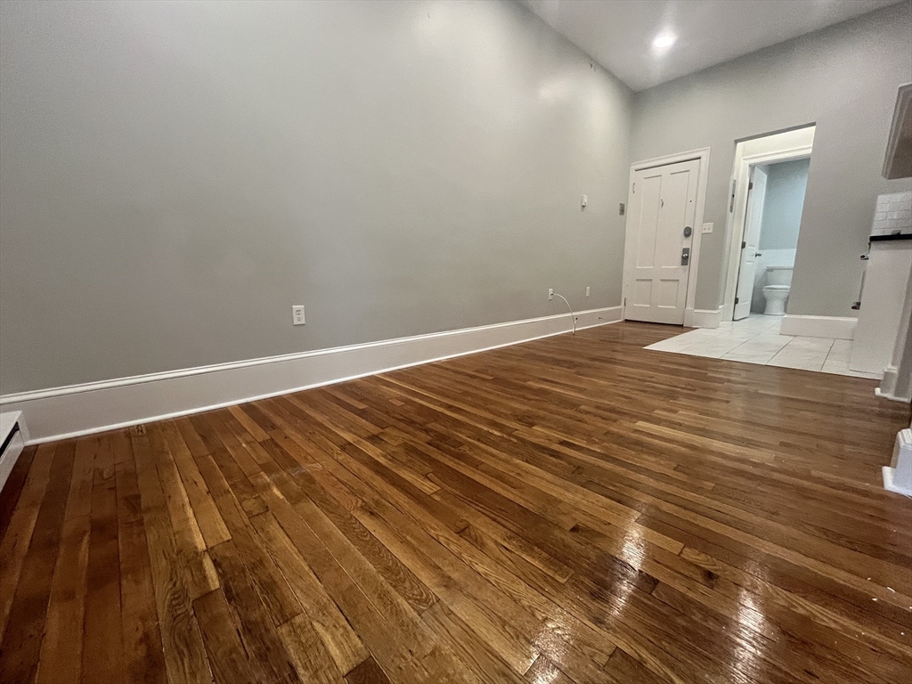 399 Marlborough # 6